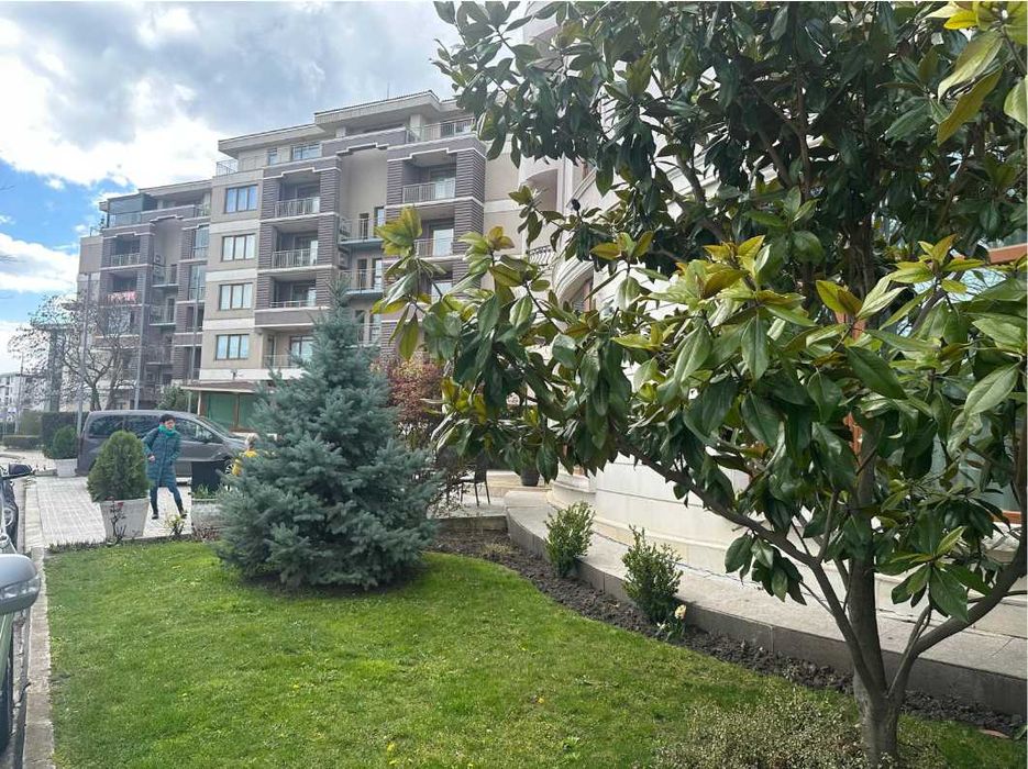 3-стаен 135 м2, Св. Св. Константин и Елена