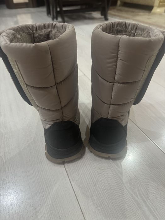 Продам детские сапоги