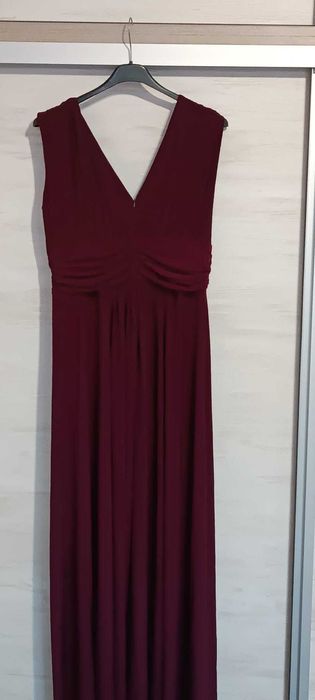 Официални рокли в отлично състояние Обличани са само по веднъж.