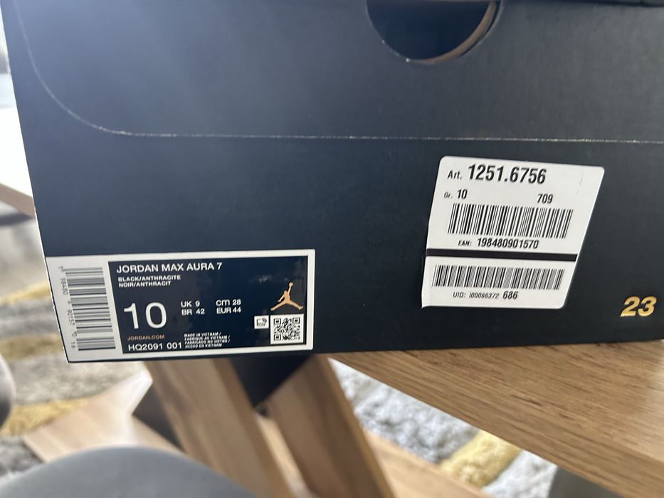 Jordan MAX AURA 7