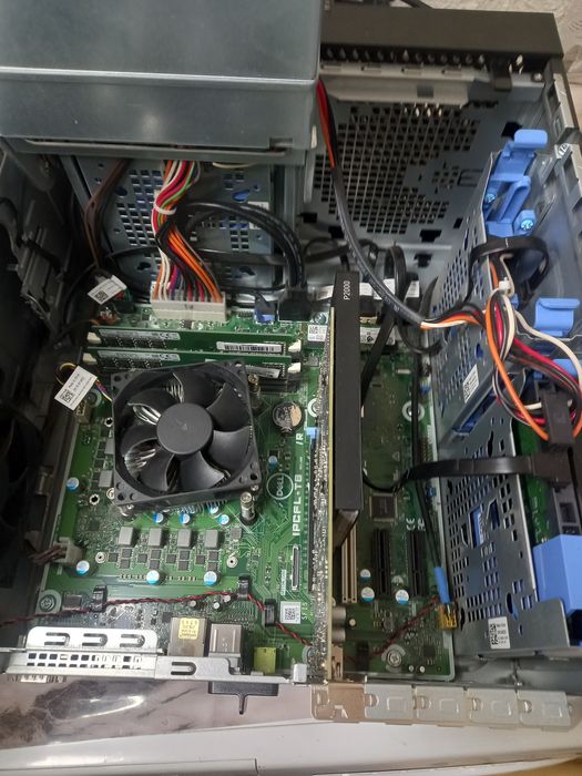 Kомпютър DELL PRECISION T3630 Intel® Xeon® E-2226G  24gb NVIDIA Quadro P2000
