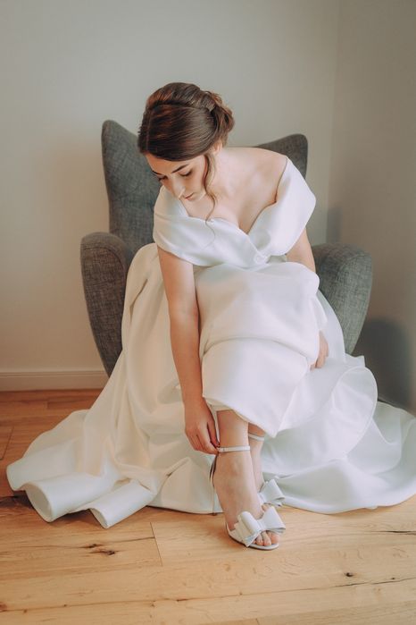 Rochie de mireasă elegantă, stil prințesă, stare impecabilă