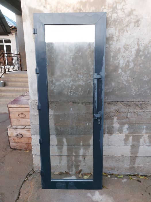 Алюминиевые дверь срочна