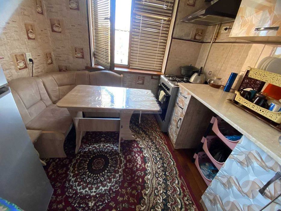 Ватний Олим ота 2 хонали квартира ижарага берилади.ID: 1537