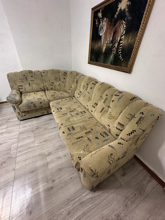 Продам диван (самовывоз)