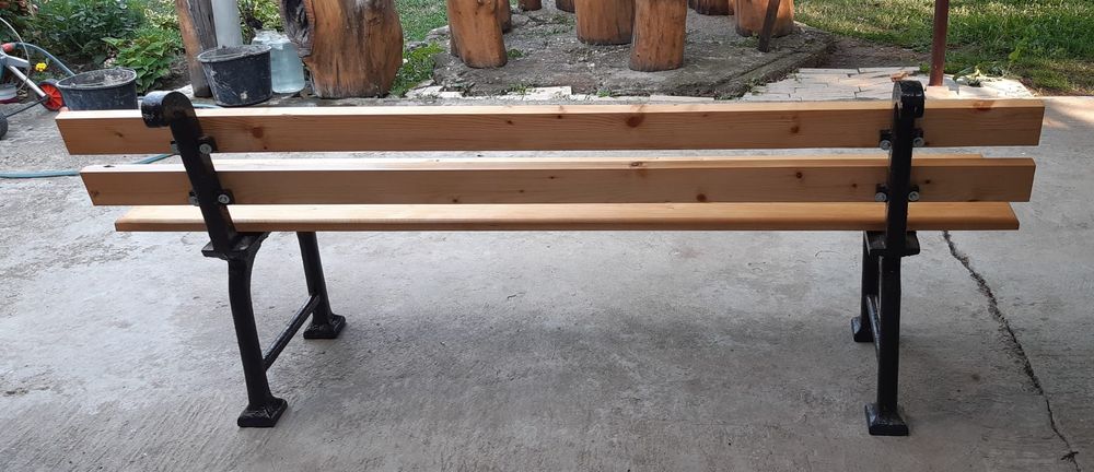 Bancă de grădină
