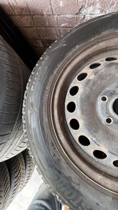 Vand roti skoda octavia r15 si roti ford fiesta R14