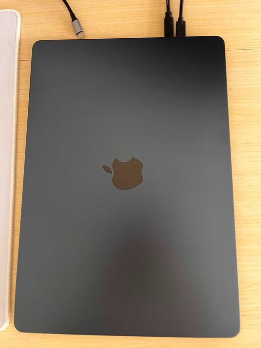 MacBook Air 15, M4, 16GB RAM, 10 nuclee, 256GB