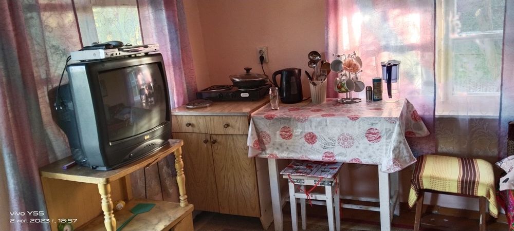 Продам дачу за понтоным мостом  С\О Колос.