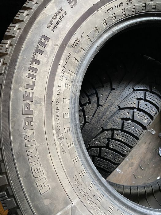 На 17 275/65 Нокия 4 шт в нал