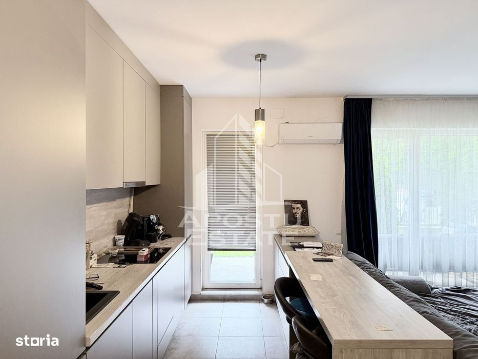 Apartament de vanzare cu 3 camere si curte, zona Lipovei Timisoara