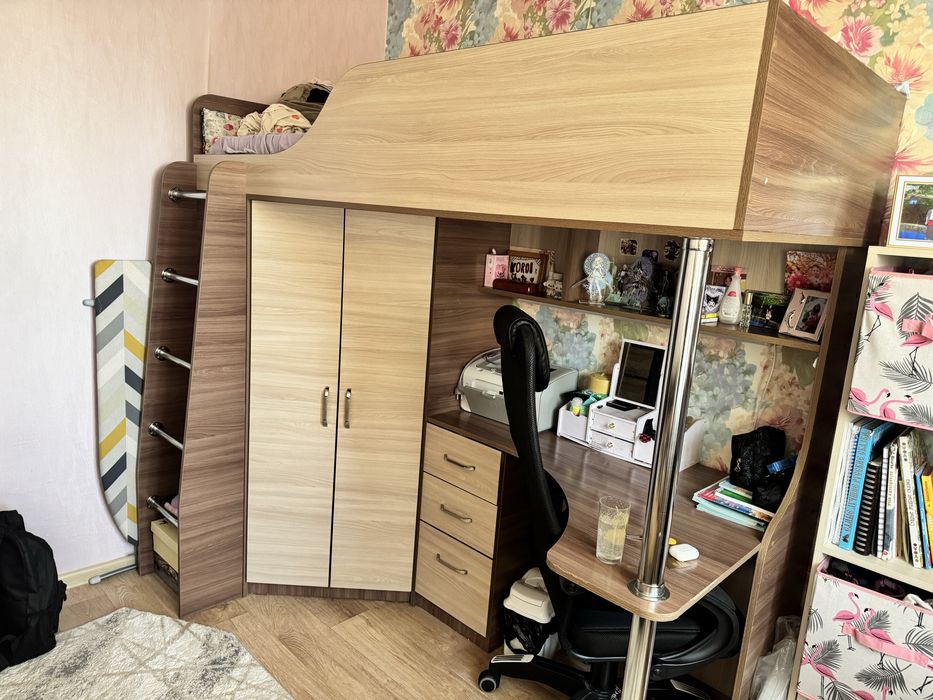 Продам детскую мини стенку