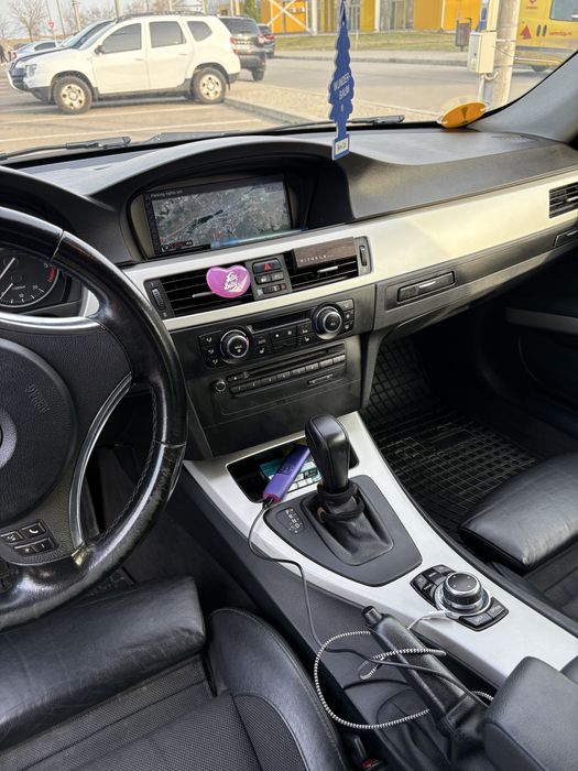BMW 3 Series 2011 — imagine 4