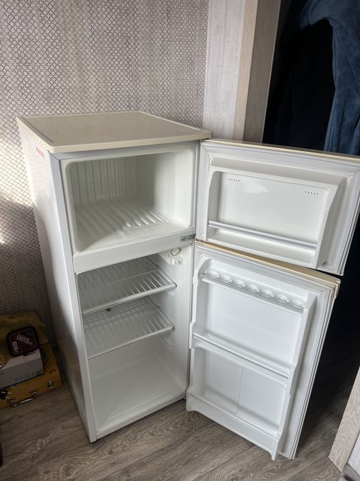 Продам холодильник Daewoo FR-171