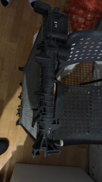 Продам радиатор w221 w211