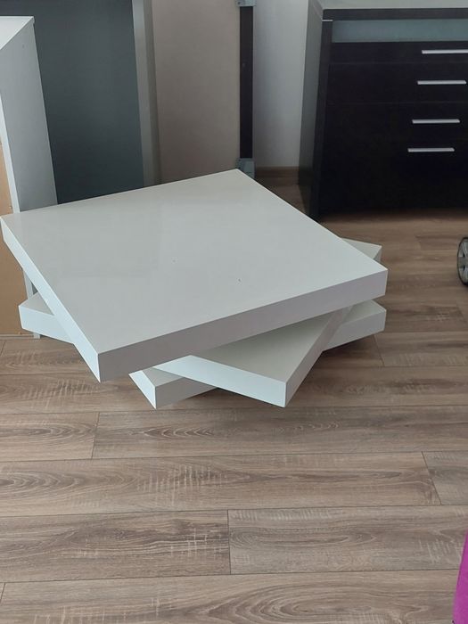 Vând masa cafea, 3 blaturi , din care doua mobile