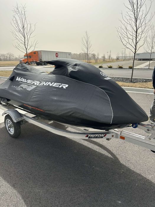 2021 Yamaha Waverunner Fx Svho Limited със Колесар