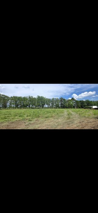Teren intravilan construibil peisaj de vis