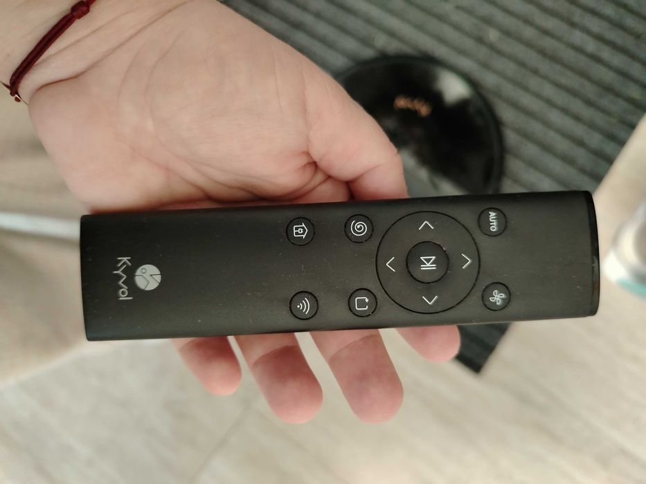 Kyvol D3 smart vacuum cleaner / cleaning robot