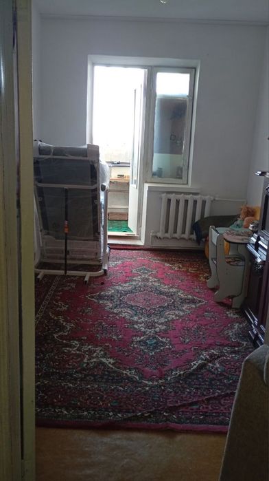 4 xonali 5-etaj Obldorni yon tarafi 12 avtobus yulini yoqasi