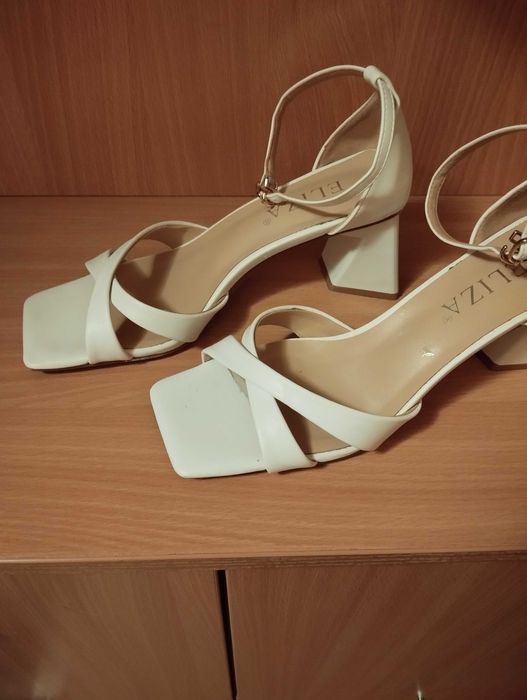 Дамски сандали - българско производство