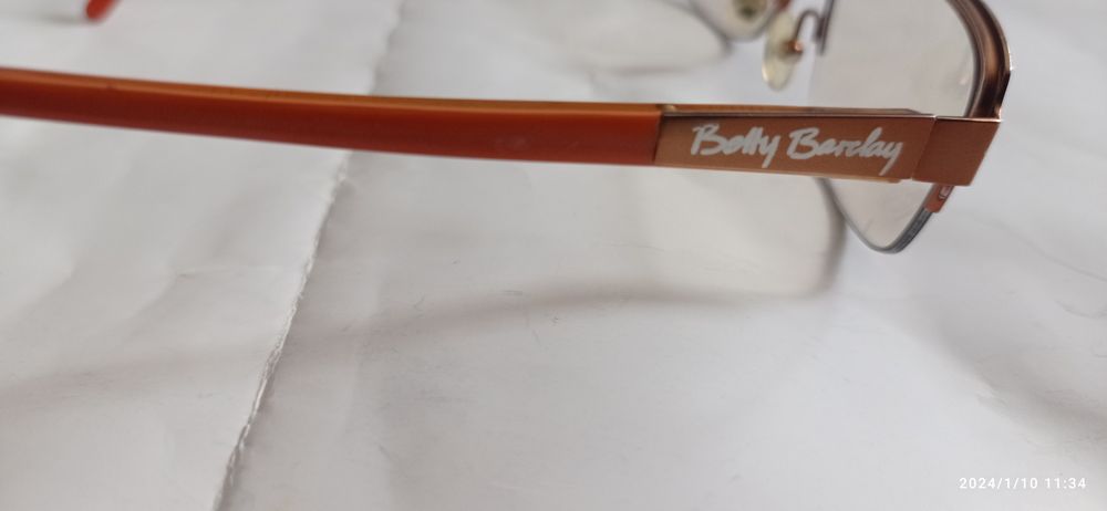Рамки за очила Бети Баркли