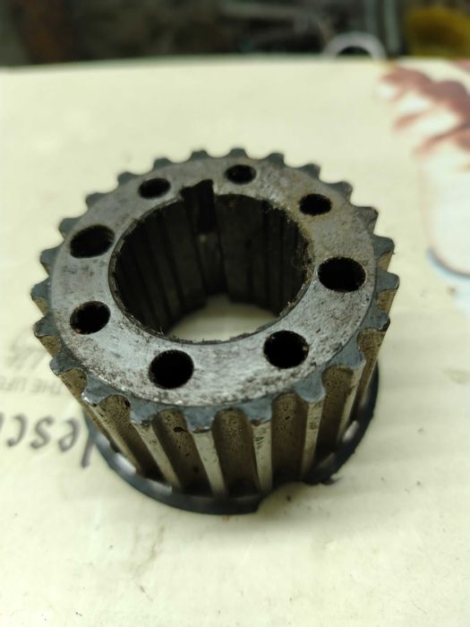 Двигатель Мицубиси 4G93 в разбор.