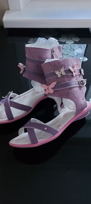 Продаю  обувь на лето