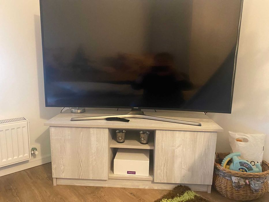 Vand mobila -dulap+comoda TV(TV inclus )