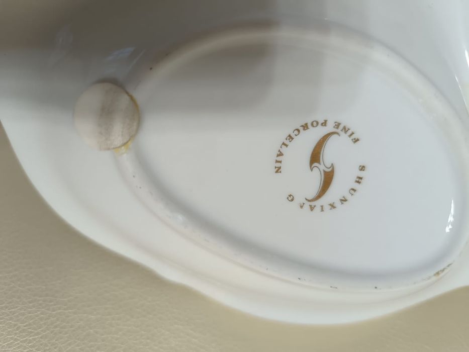 Менажница с ручкой