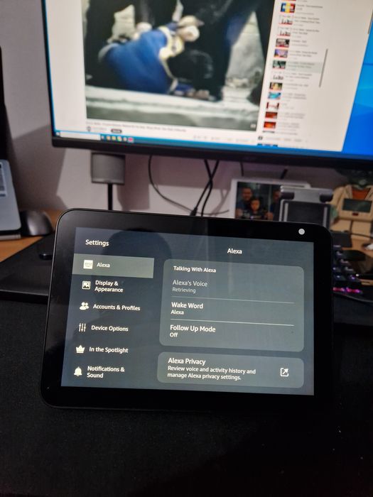 Amazon Echo Show 8 gen 1