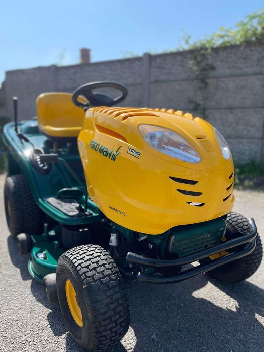 Tractoras de tuns iarba YarDMan KawasaKi 22HP