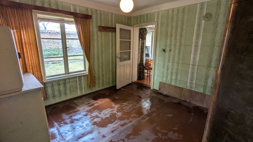 K – 1864 Две къщи в един двор в кв. Добровски