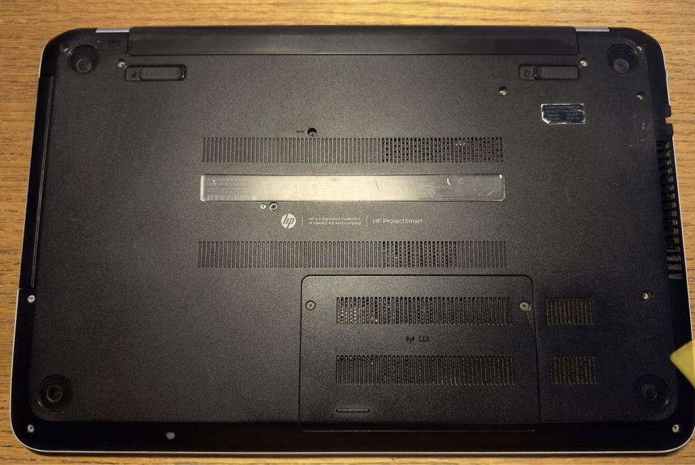 Ноутбук HP Pavilion 15-n241TX