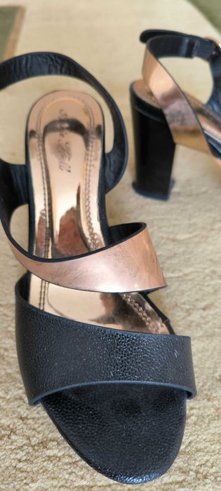 Босоножки, 38 размер