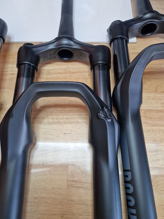 Furca bicicleta RockShox 35 silver coil roti 27,5 tapered boost ax inc