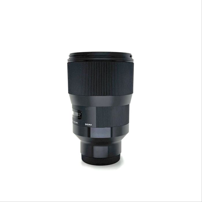 Sigma 135mm F1.8 DG HSM Art – Montură Sony FE - Garantie 3 luni !