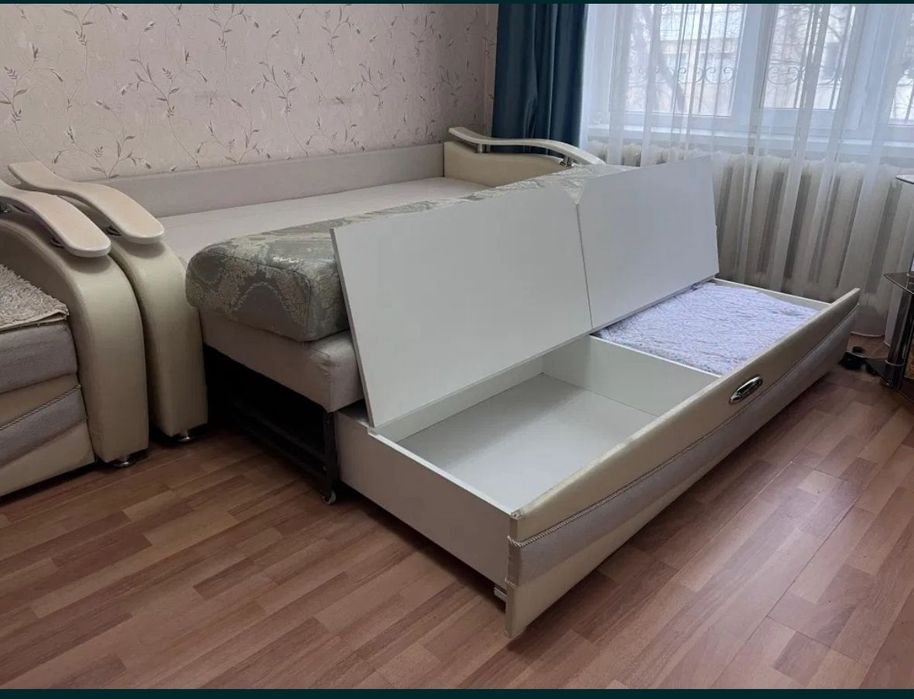 Продам диван 3+2