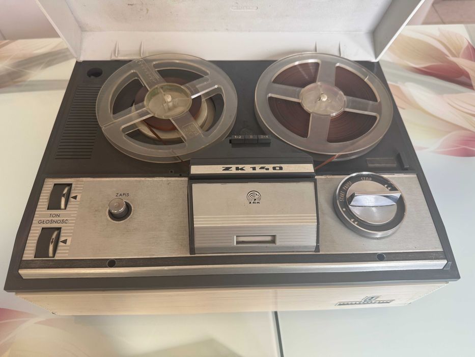 Ролков магнетофон ZK  140  -  GRUNDIG