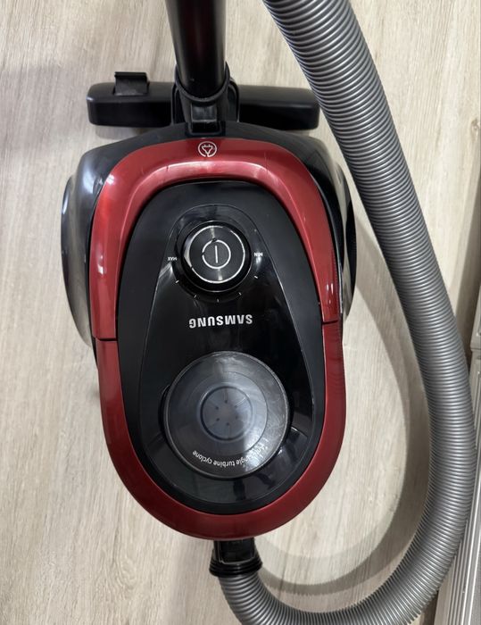 Продам пылесос  Samsung в отличном состоянии