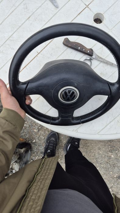 Оригинален Три лъчев Волан за Голф 4 Бора