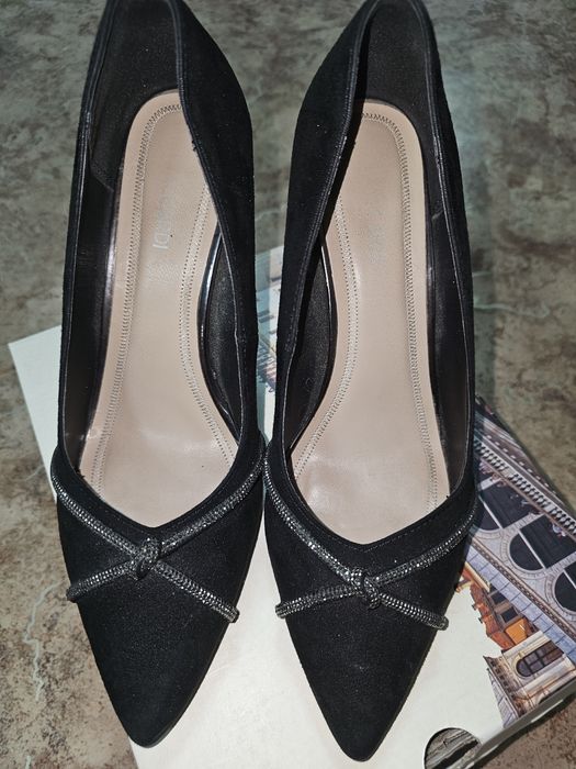 Продам новые туфли