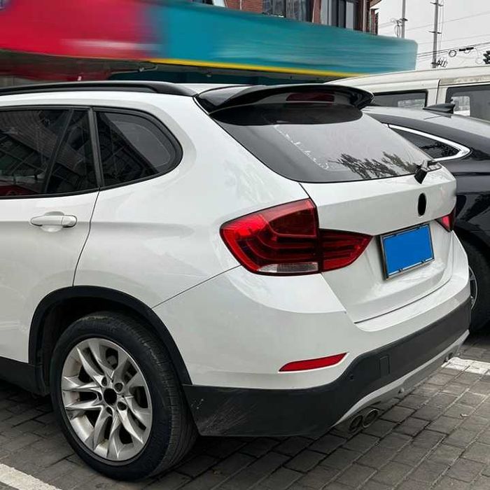 Eleron Luneta Lip Portbagaj Spoiler M pentru BMW X1 E84, Negru Lucios