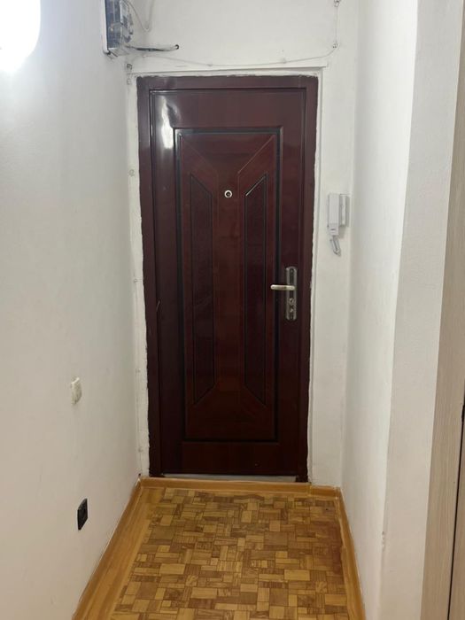 Продается дверь в хорошем состояний