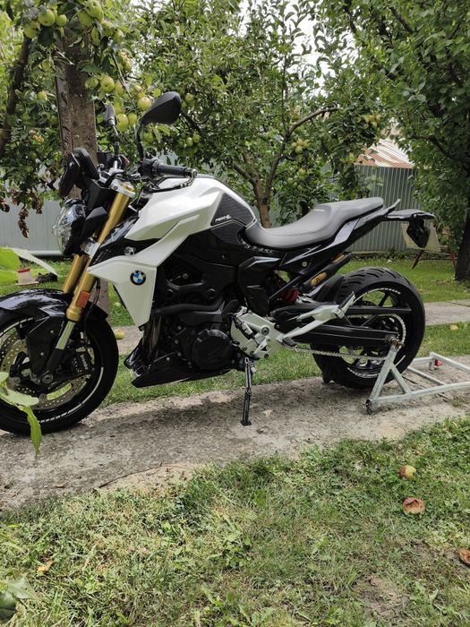 BMW f900r an 2020