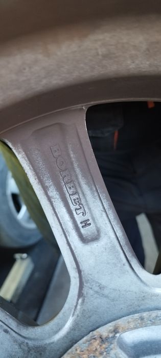 Джанти с гуми 16 цола 4x100