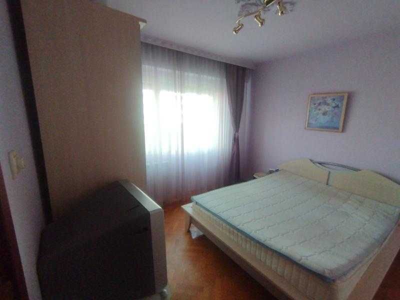 Дава се под наем Двустаен апартамент в Бургас, Славейков - 65 кв.м за 398.82 € - Снимка #6