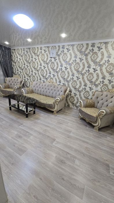 Сдам 2комнатную  в центре