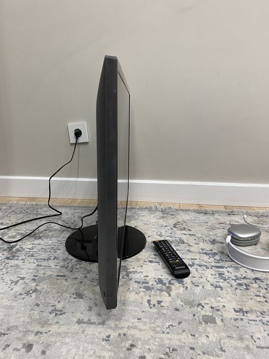 Samsung ue32f4000aw LED TV. HDMI. USB.