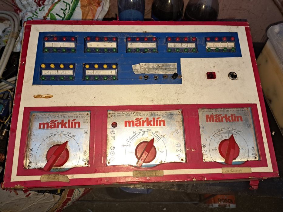 Alimentator Marklin, sine tren, cutie comanda.